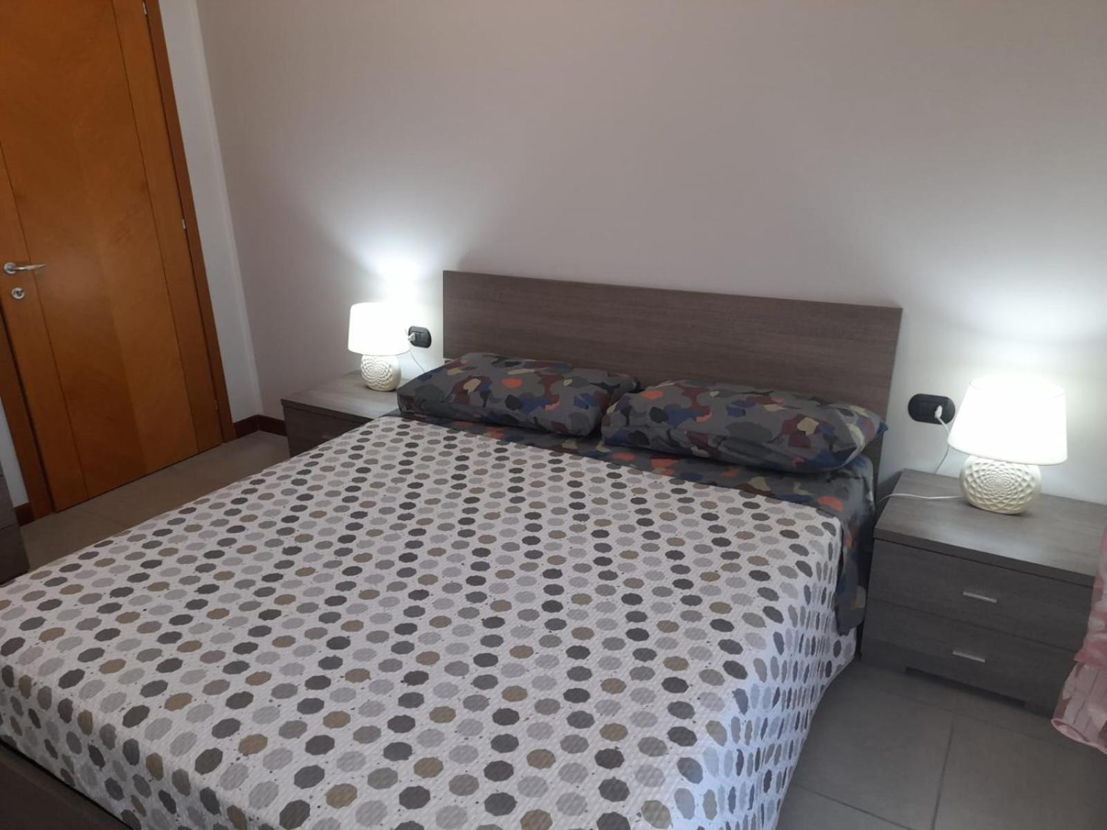Relax Preserasca-Modern Apartment-Borgo Mercato-Монкальери Экстерьер фото